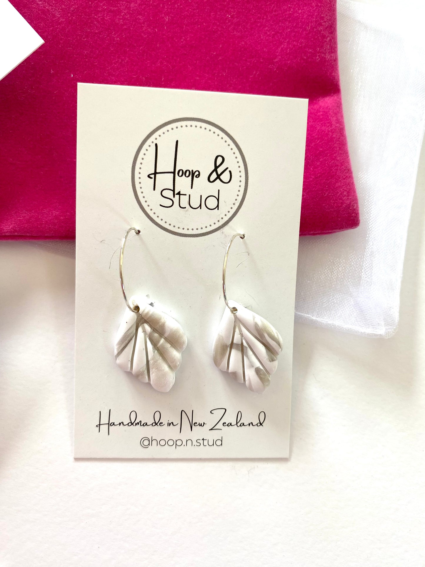 Petite leaf earrings