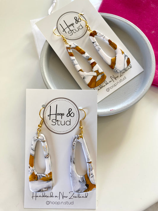 Marbled gold cut out earrings