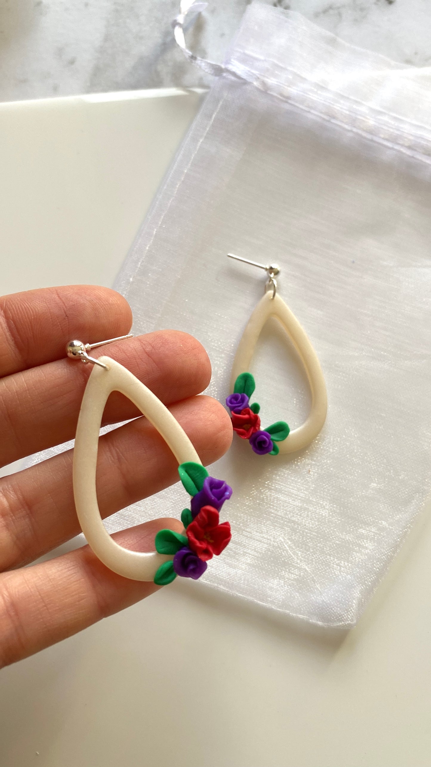 Floral open teardrop