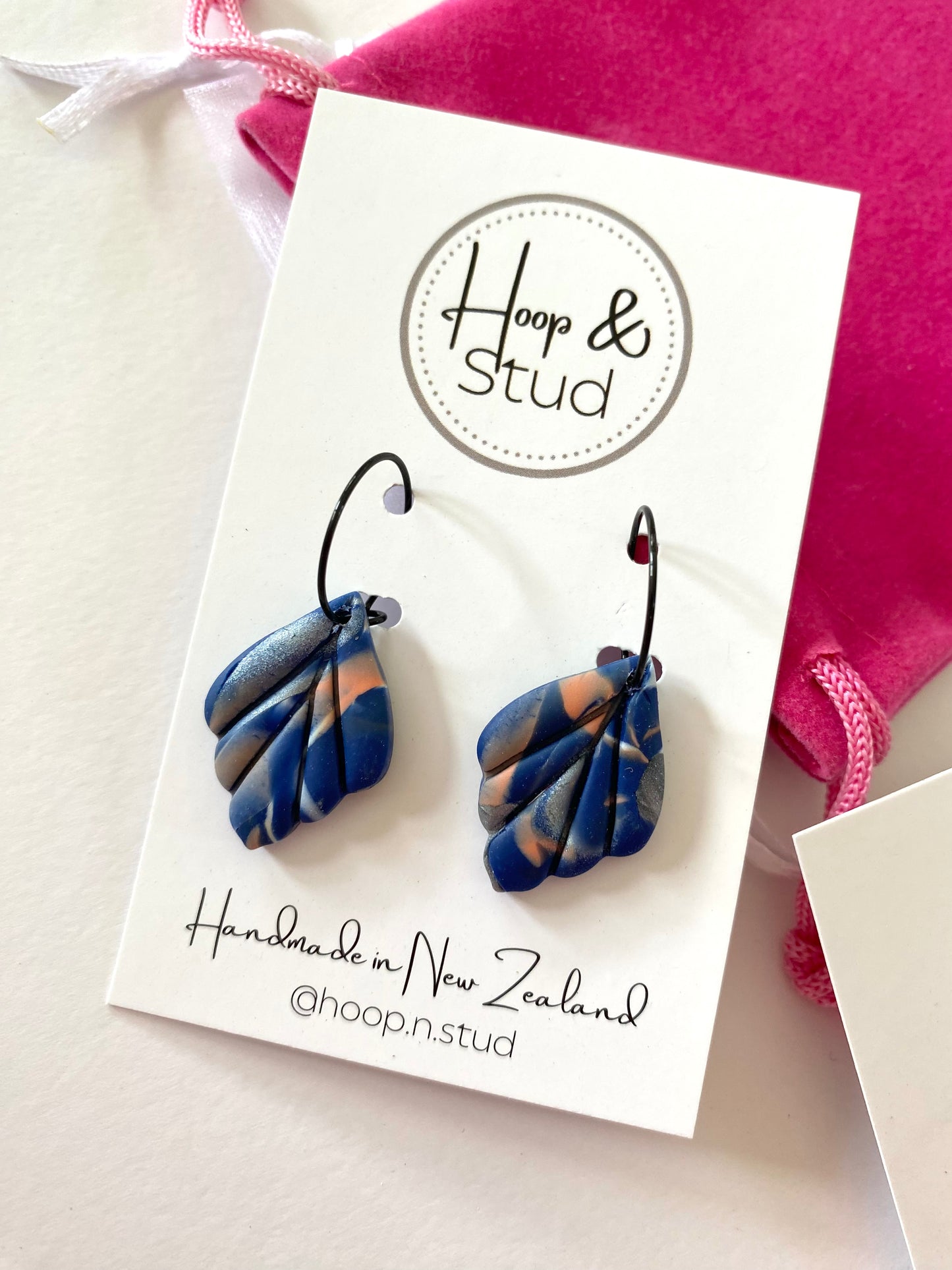 Petite leaf earrings