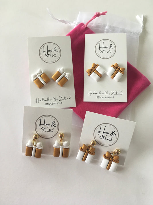 Gift box earrings